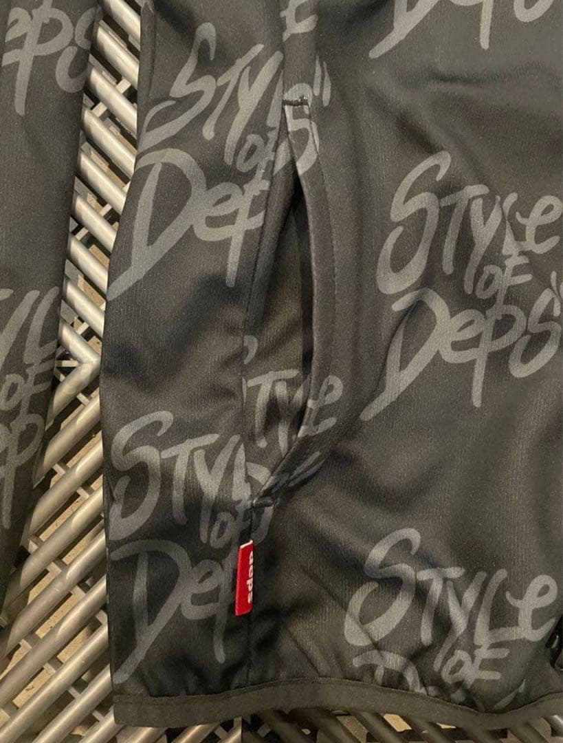 希少！美品！M！depsデプス ドライメッシュ フーディー UV 総柄デザイン