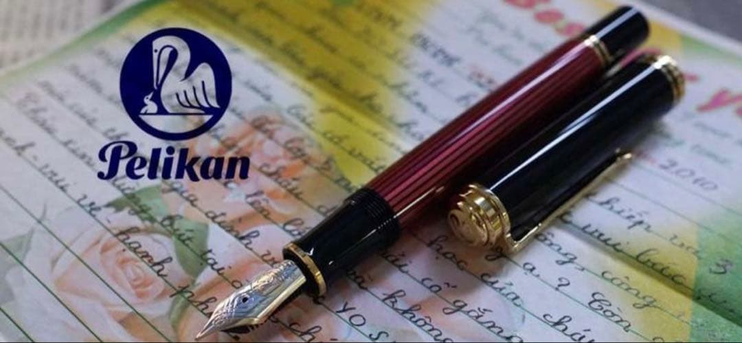 万年筆 ペリカン　スーベレーン ブラック×レッド M800 レッドストライプ中字