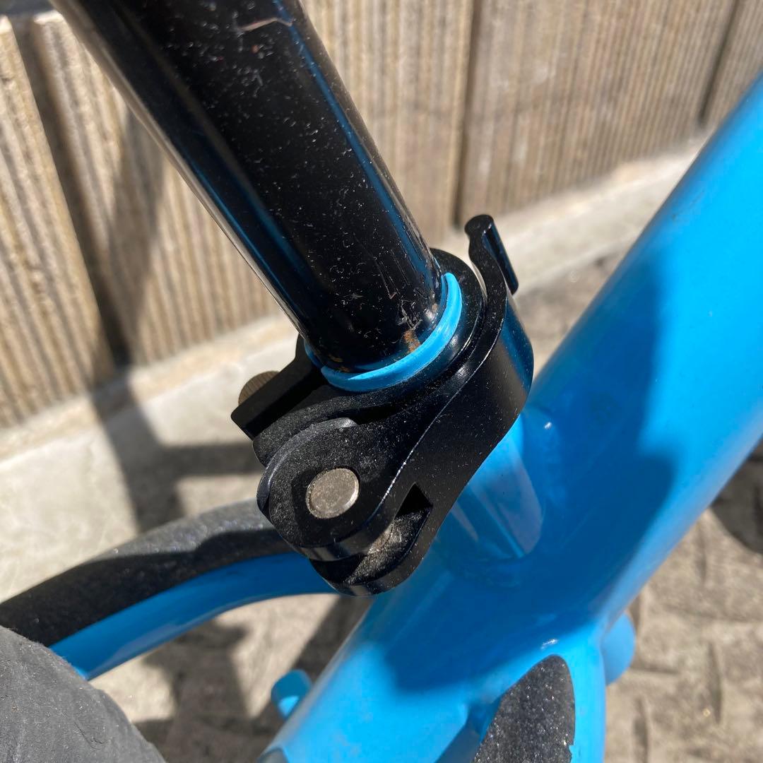 こどもビームス　コラボ　ストライダー　青　ブルー