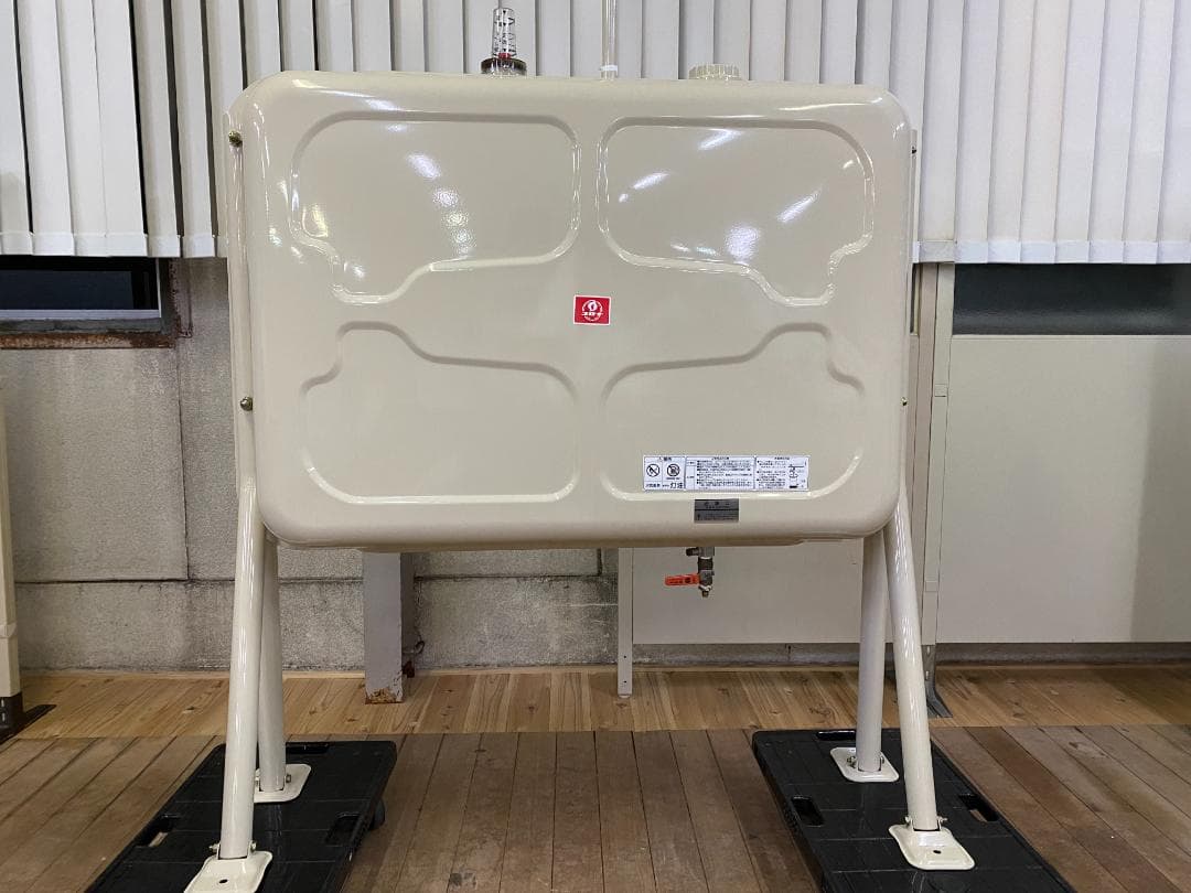 コロナ　業務用暖房機石油ストーブ２台＆灯油タンク