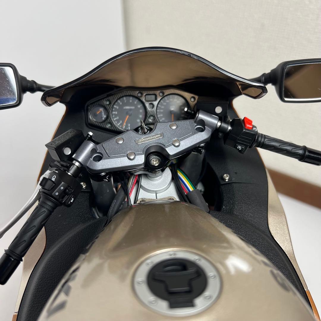 【組立完成品】隼GSX1300R デアゴスティーニ　ハヤブサ　ケース付き