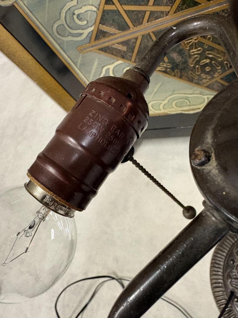 アール・ヌーヴォー調 アンティーク テーブルランプ