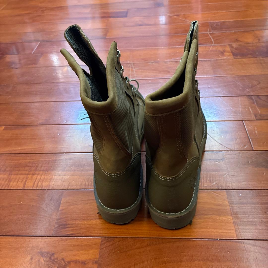 ダナー　防水　ミリタリーブーツ　マウンテンブーツで有名　値下げ