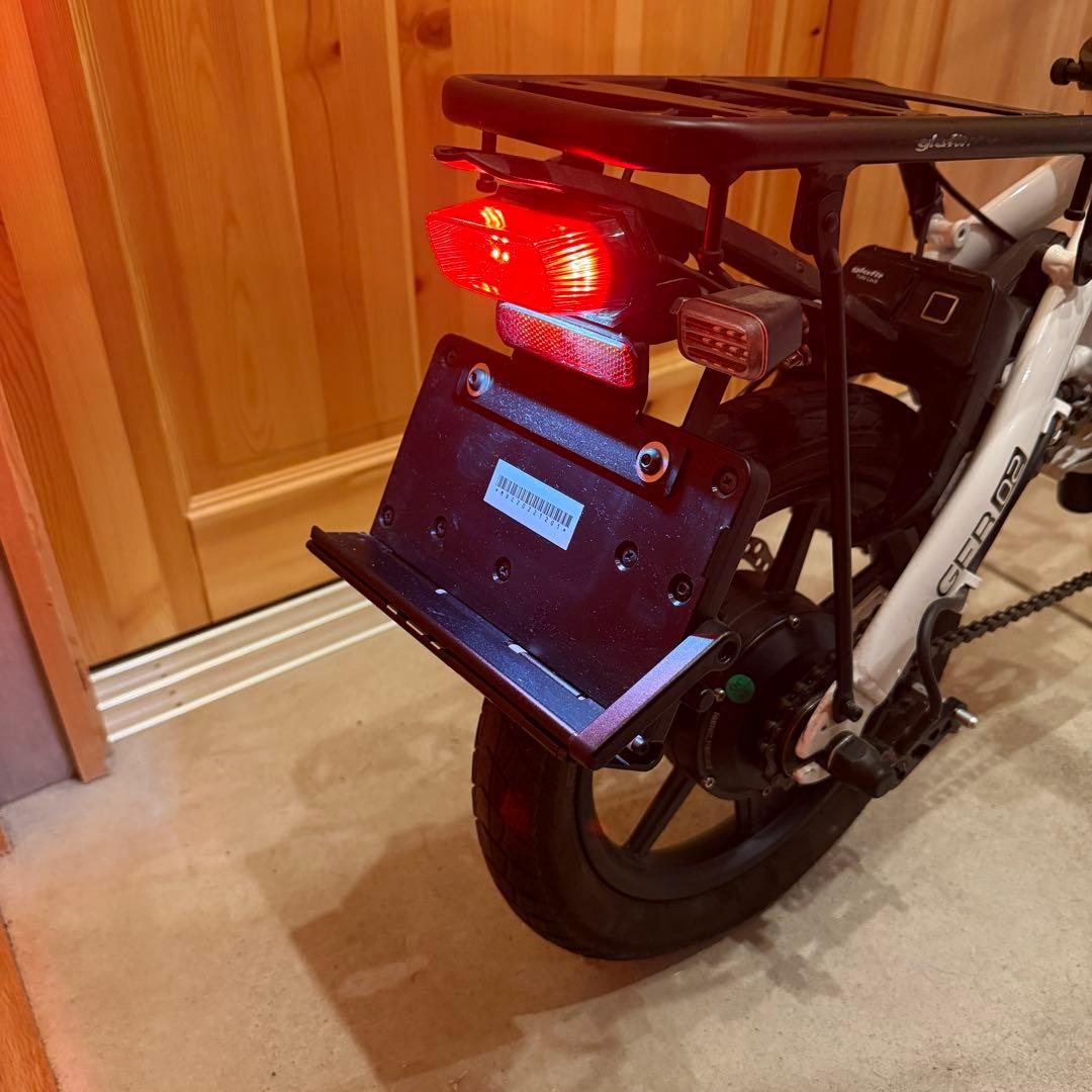 glafit GFR-02 ホワイト モビチェン付き