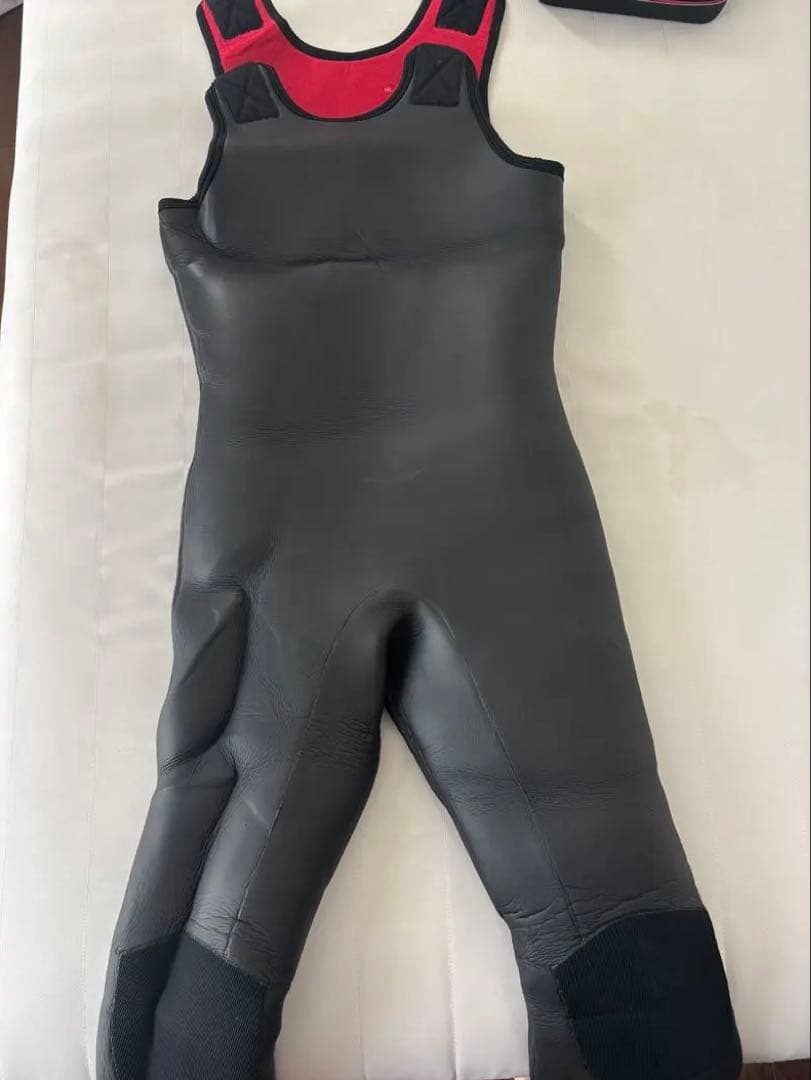 早い者勝ち★ロクハン　ウェットスーツ　上下