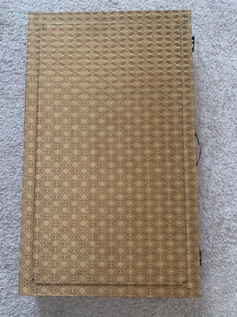 ア*ン様 新品！中国美術 唐木造 白檀透彫刻 翡翠 軍配型硯屏 団扇