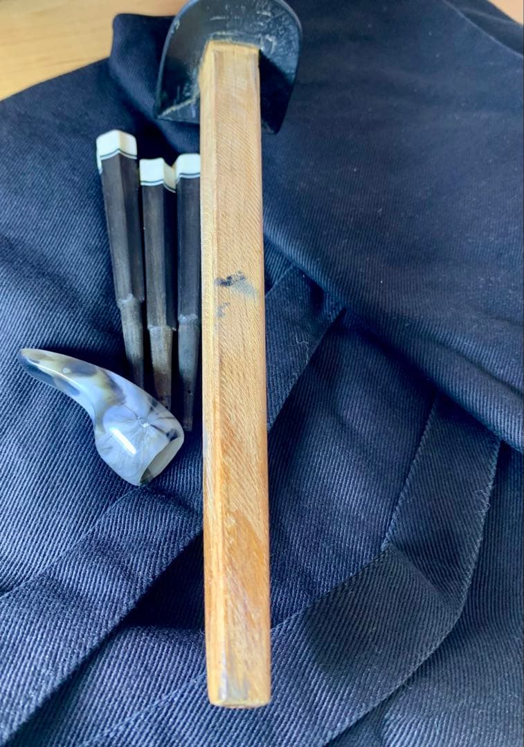 三線 沖縄 両面蛇皮 表側強化二重張り カラクイ1本弦2本新品交換