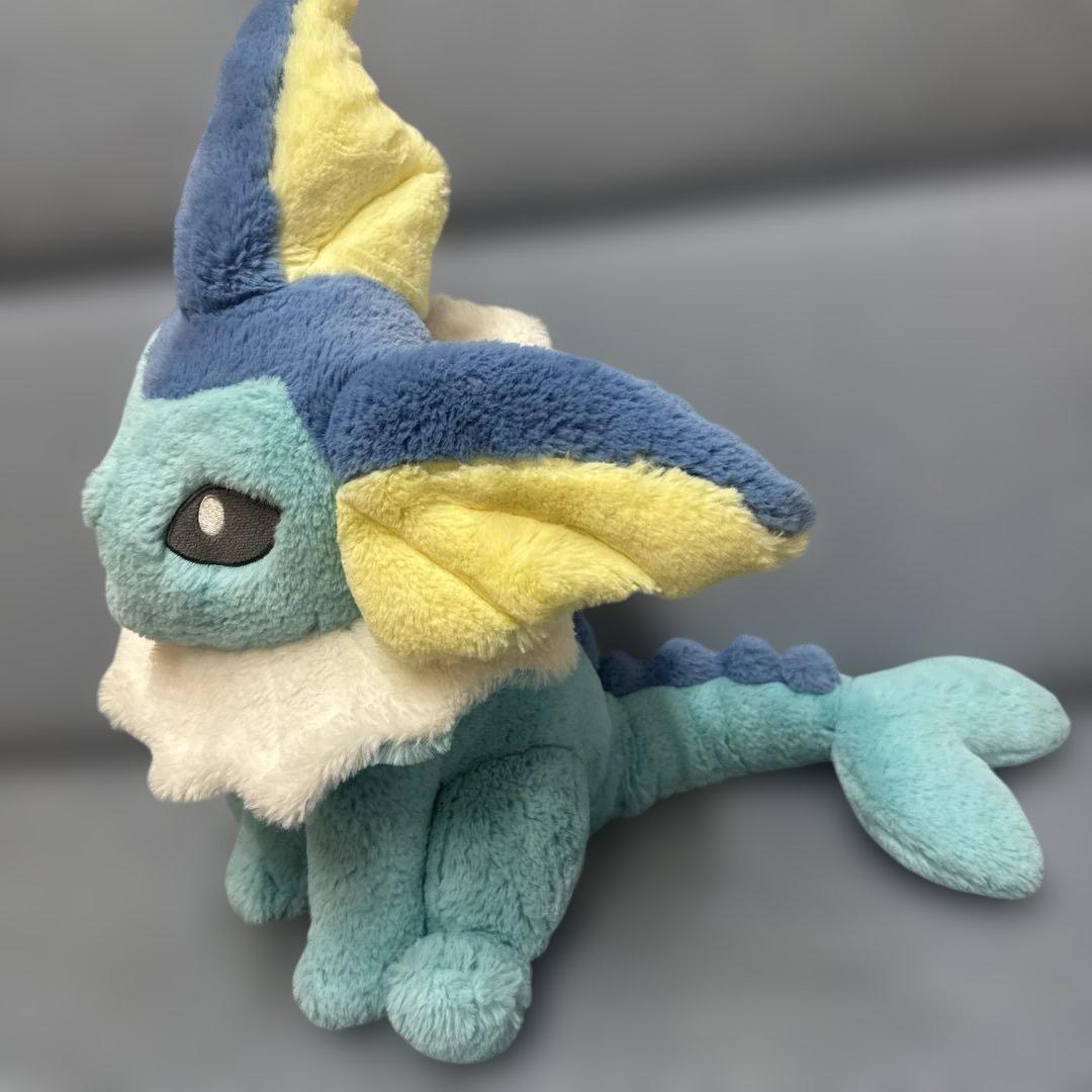 ポケモンセンター　ふわふわぬいぐるみ　シャワーズ