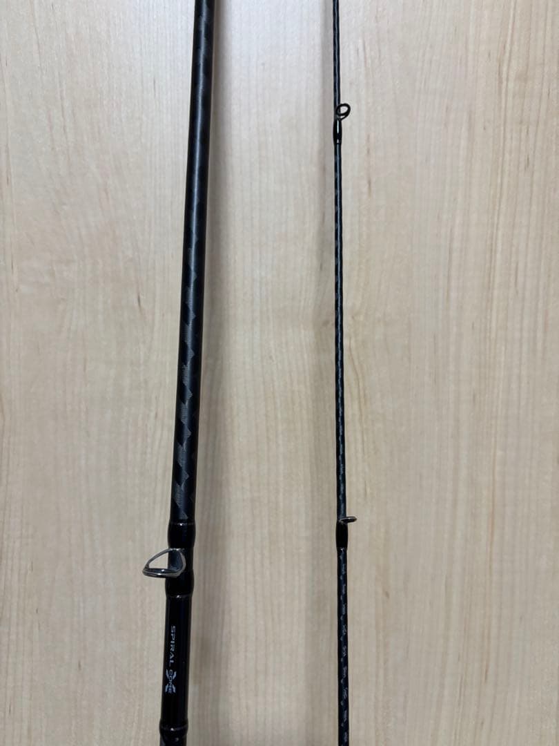 エクスセンスインフィニティ B806M/R