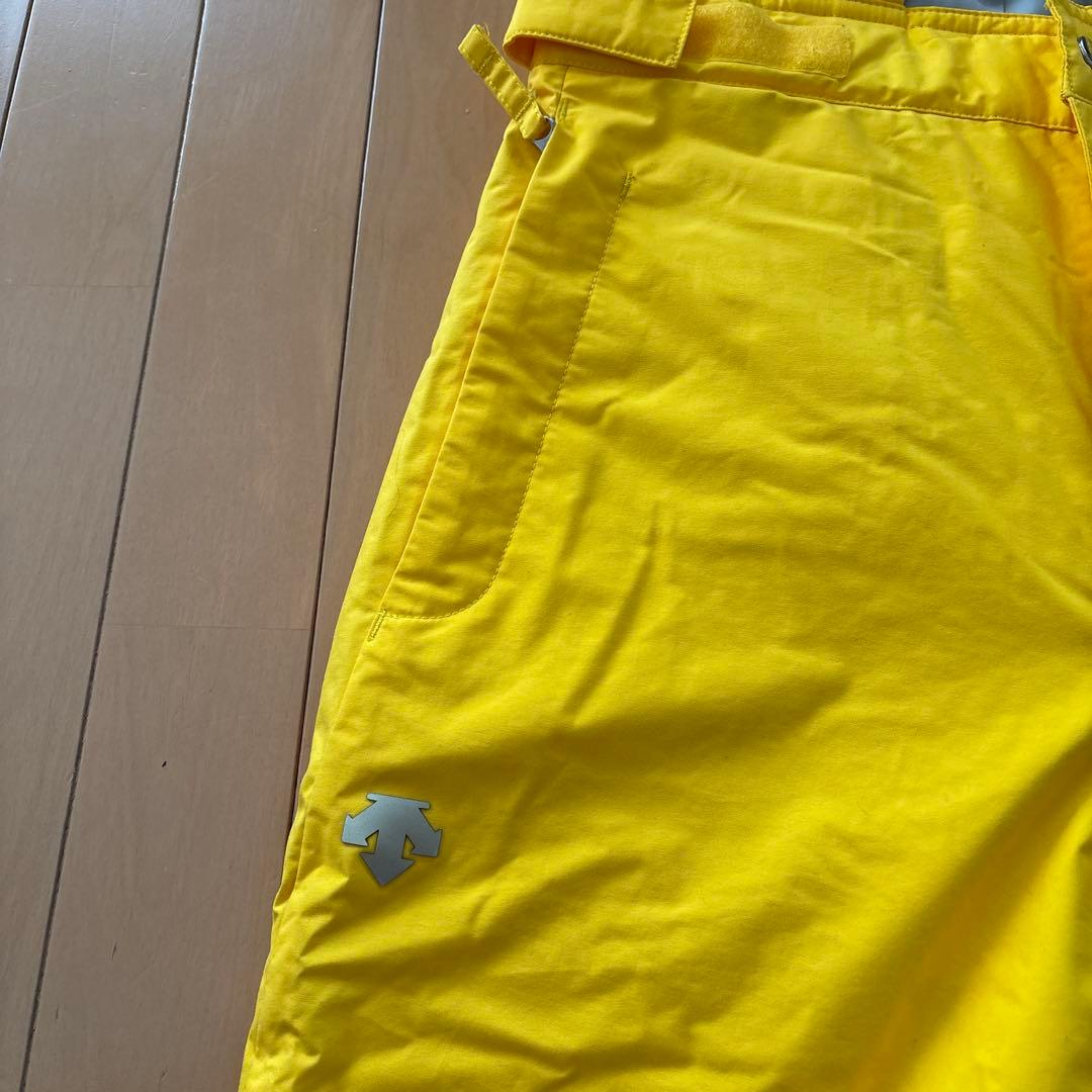 美品☆DESCENTE 子ども用スキーウェア 紺色/黄色 160