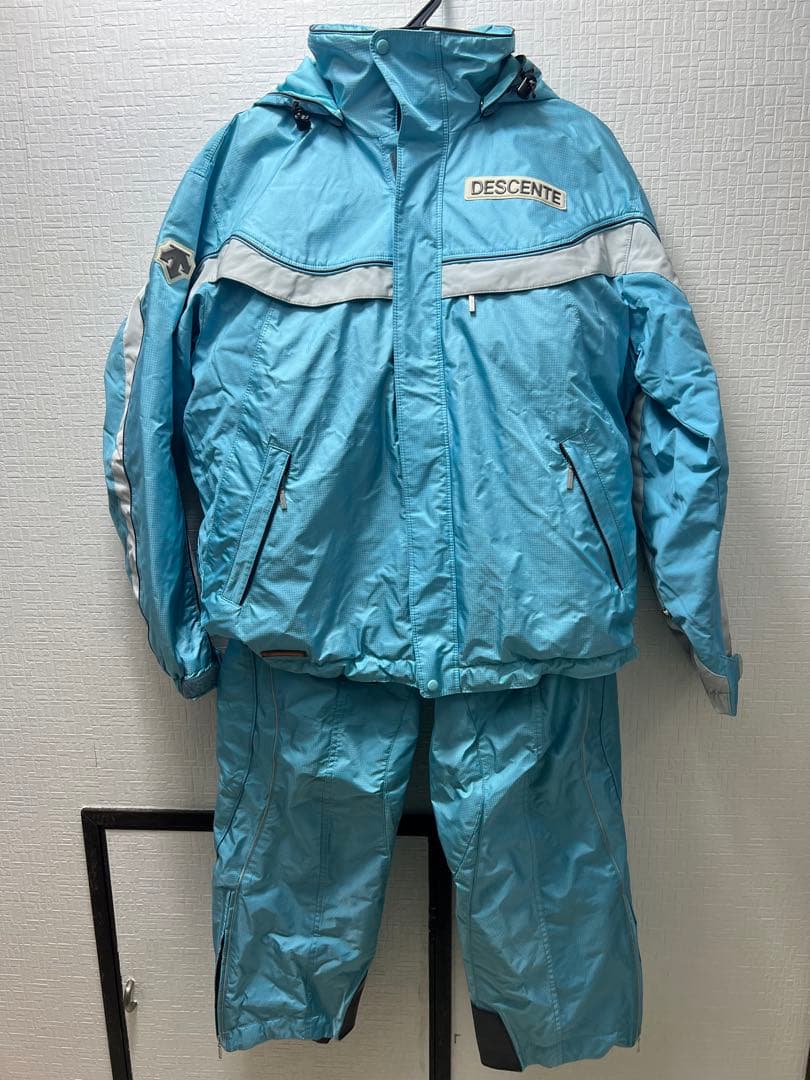 DESCENTEスキーウェア 上下セットＯサイズ ムーブスポーツ スノボ