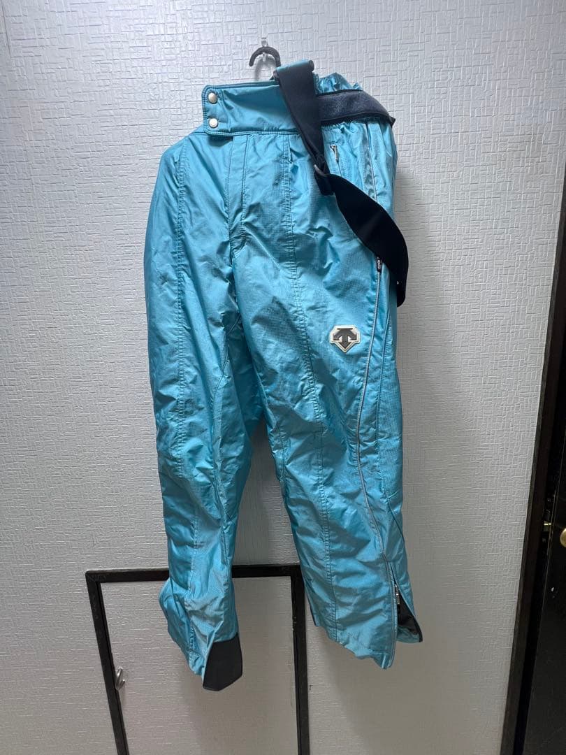 DESCENTEスキーウェア 上下セットＯサイズ ムーブスポーツ スノボ