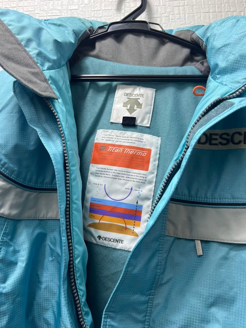 DESCENTEスキーウェア 上下セットＯサイズ ムーブスポーツ スノボ