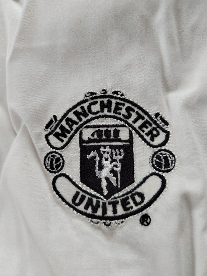 Umbro マンチェスターU ビステ・ウィンドブレーカー セット 黒/白/赤