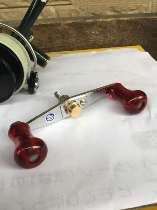 アブ3 33専用カスタムハンドル　赤モデル新品です。リールは非売品です。