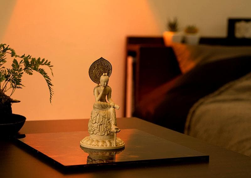 ★新品同様★イスム 極小仏 菩薩半跏像★38