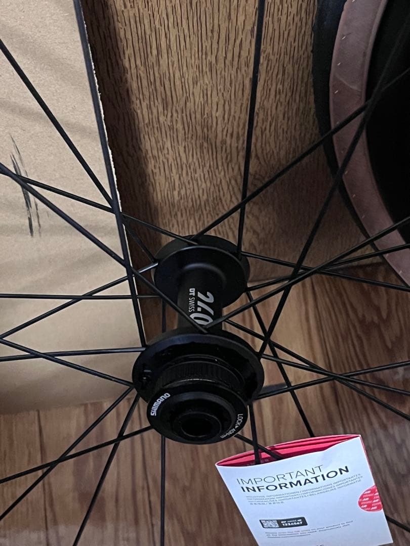 DT SWISS ERC 1400 Dicut 35 ホイールセット 新車外し