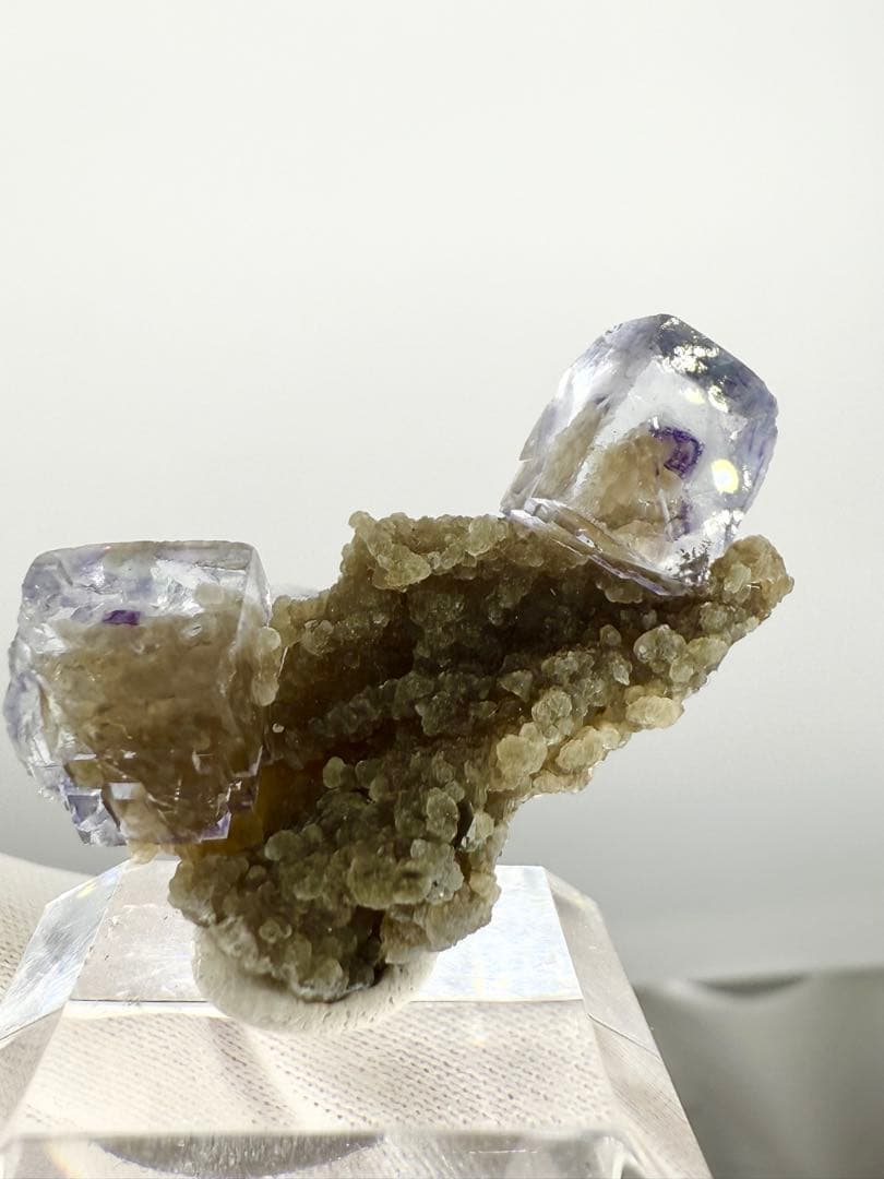 フローライト　ヤオガンシャン産　蛍石　鉱物標本　原石　天然石