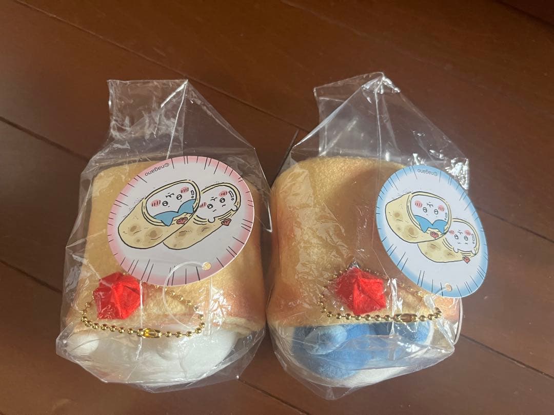 ちいかわ 三つ星レストランのトルティーヤなマスコット　ハチワレ　ちいかわタグ付き