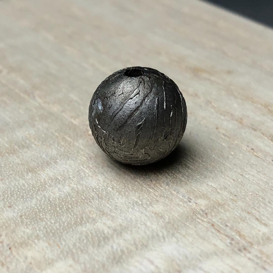 ハ*ル様 アルタイ隕石　 鉄隕石　ギベオン　原石　メテオライト 球体と立方体のセ