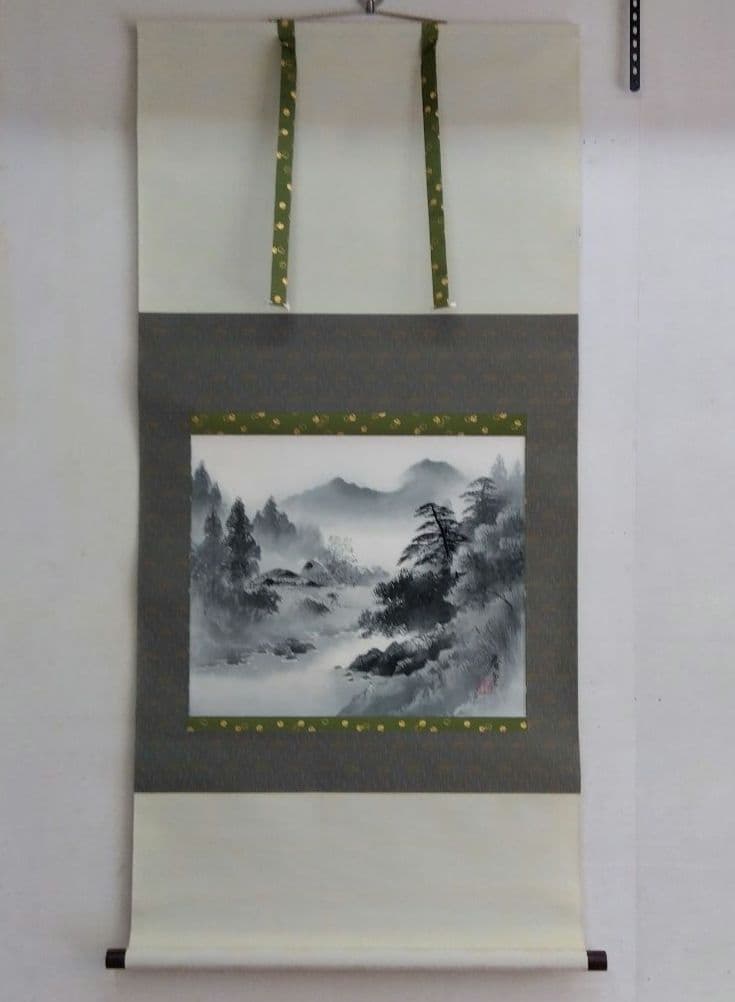 掛け軸　水墨山水　吉井春堂