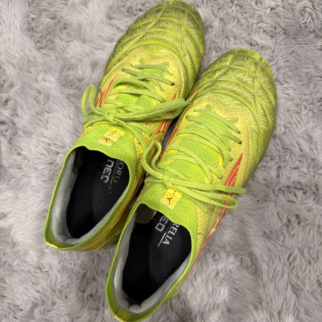 Mizuno MORELIA NEO イエロー サッカーシューズ