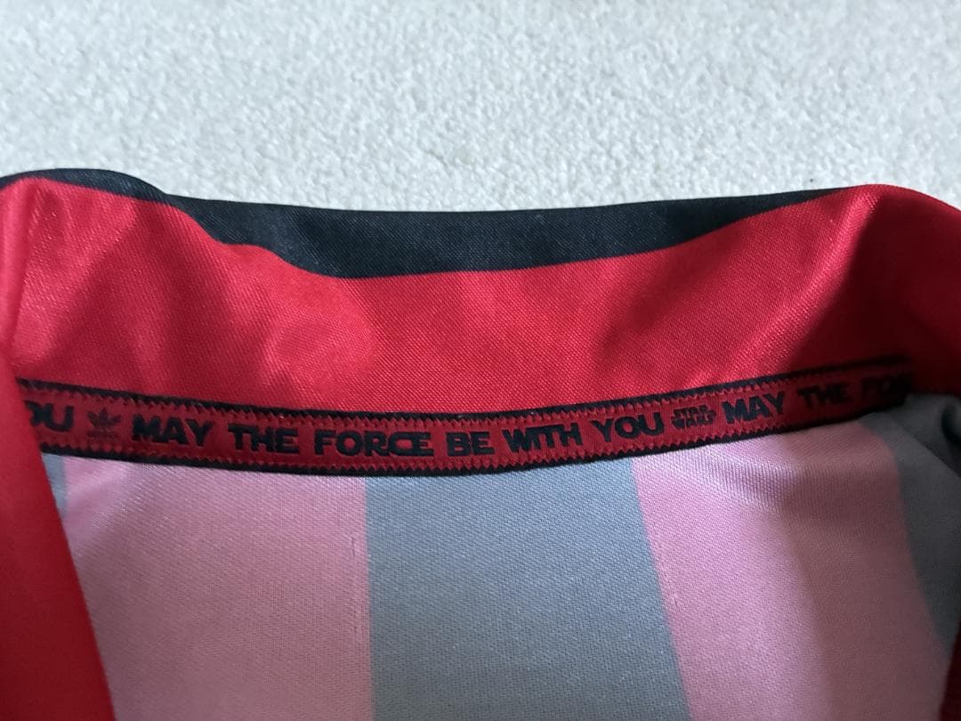 adidas スター・ウォーズ シャツ 赤黒