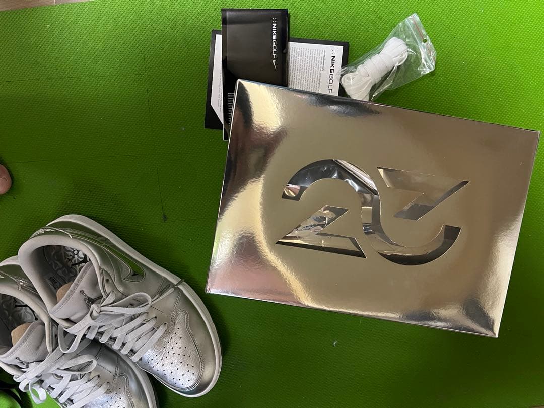 Air Jordan 1 Low シルバー