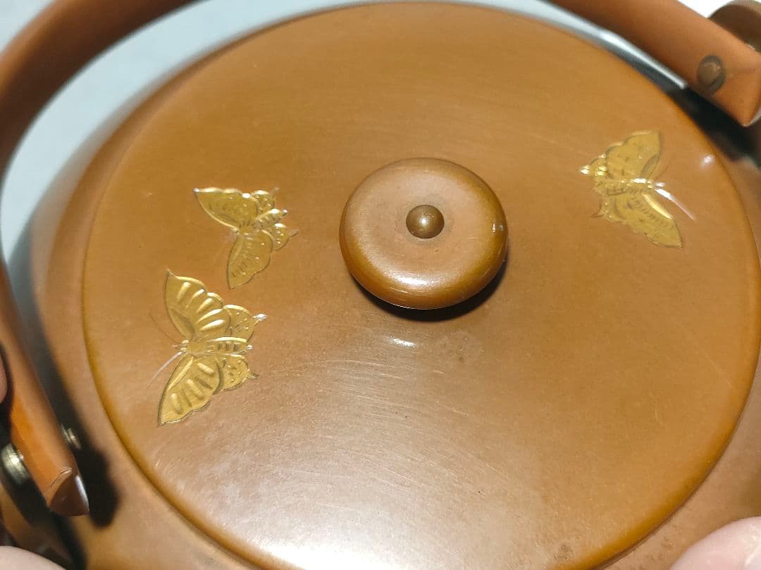 ★【茶道具】銅製金象嵌 秋草に蝶図 水注 薬缶