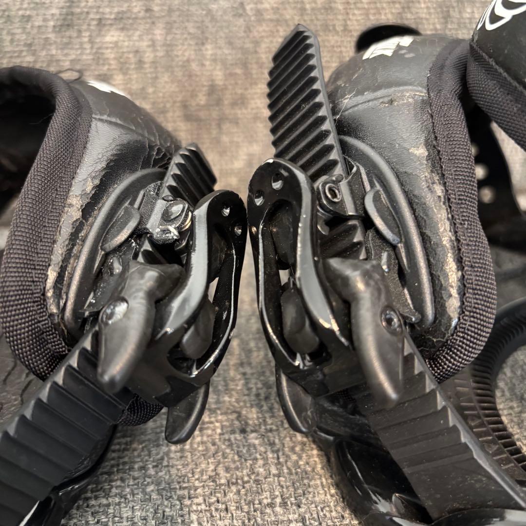 FLUX スノーボードビンディング ブラック