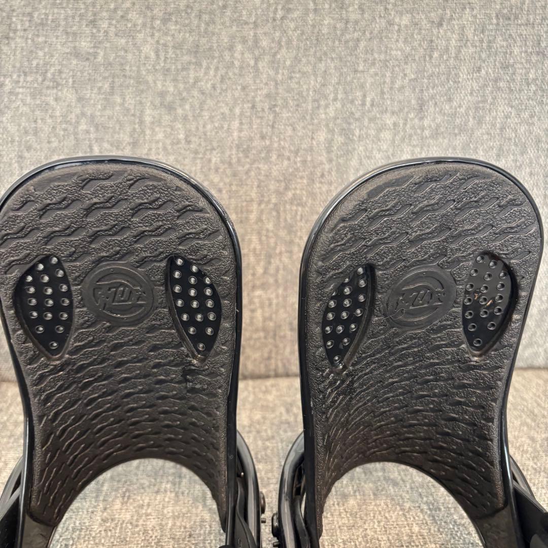 FLUX スノーボードビンディング ブラック