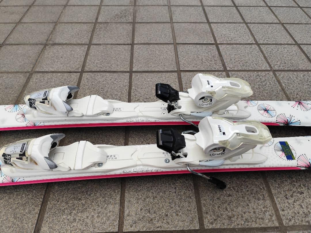 ロシニョールスキー板、ビィンディング、ストック付、140センチ〜 ガールズ