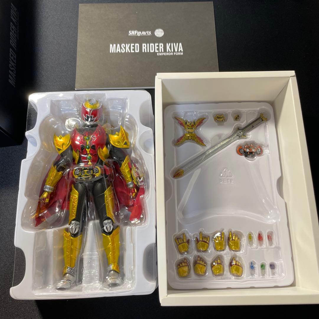 美品　真骨彫　仮面ライダーキバ　エンペラーフォーム