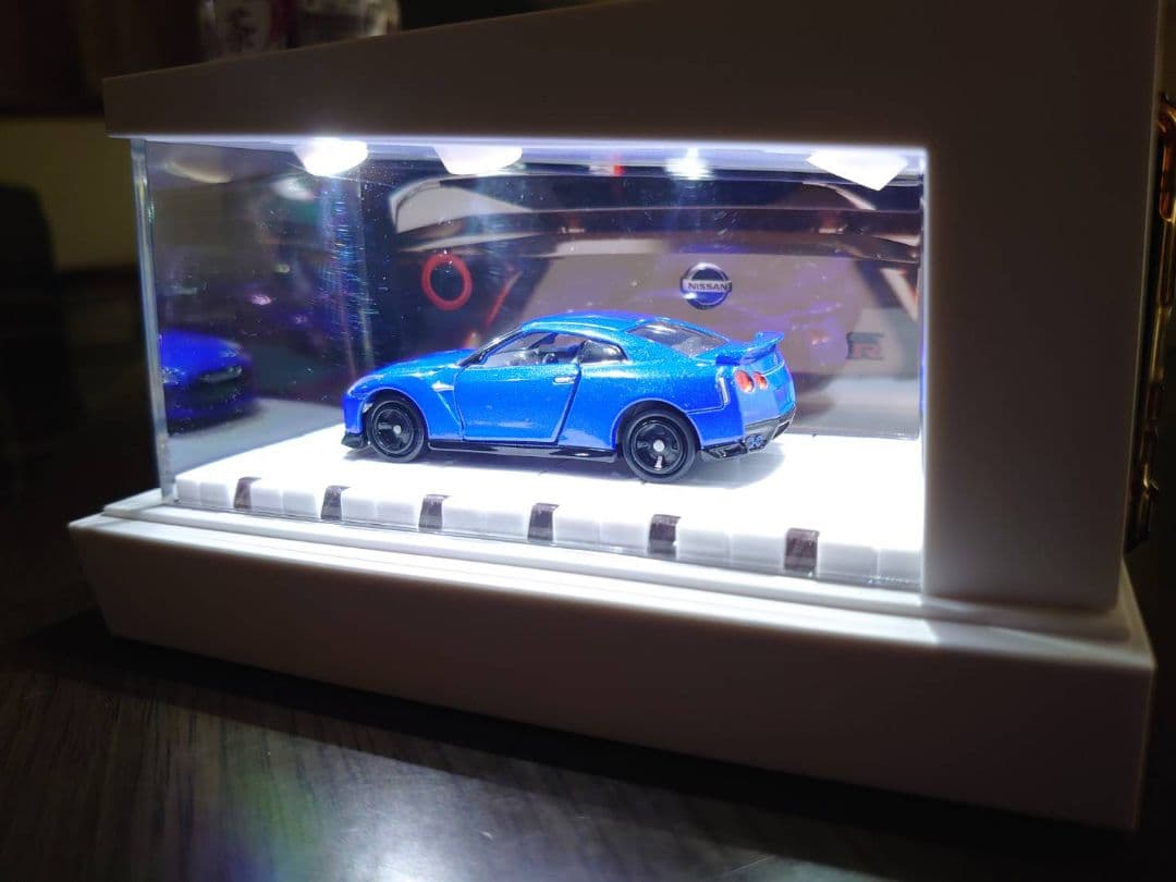 ミニカー トミカ GT-R 限定