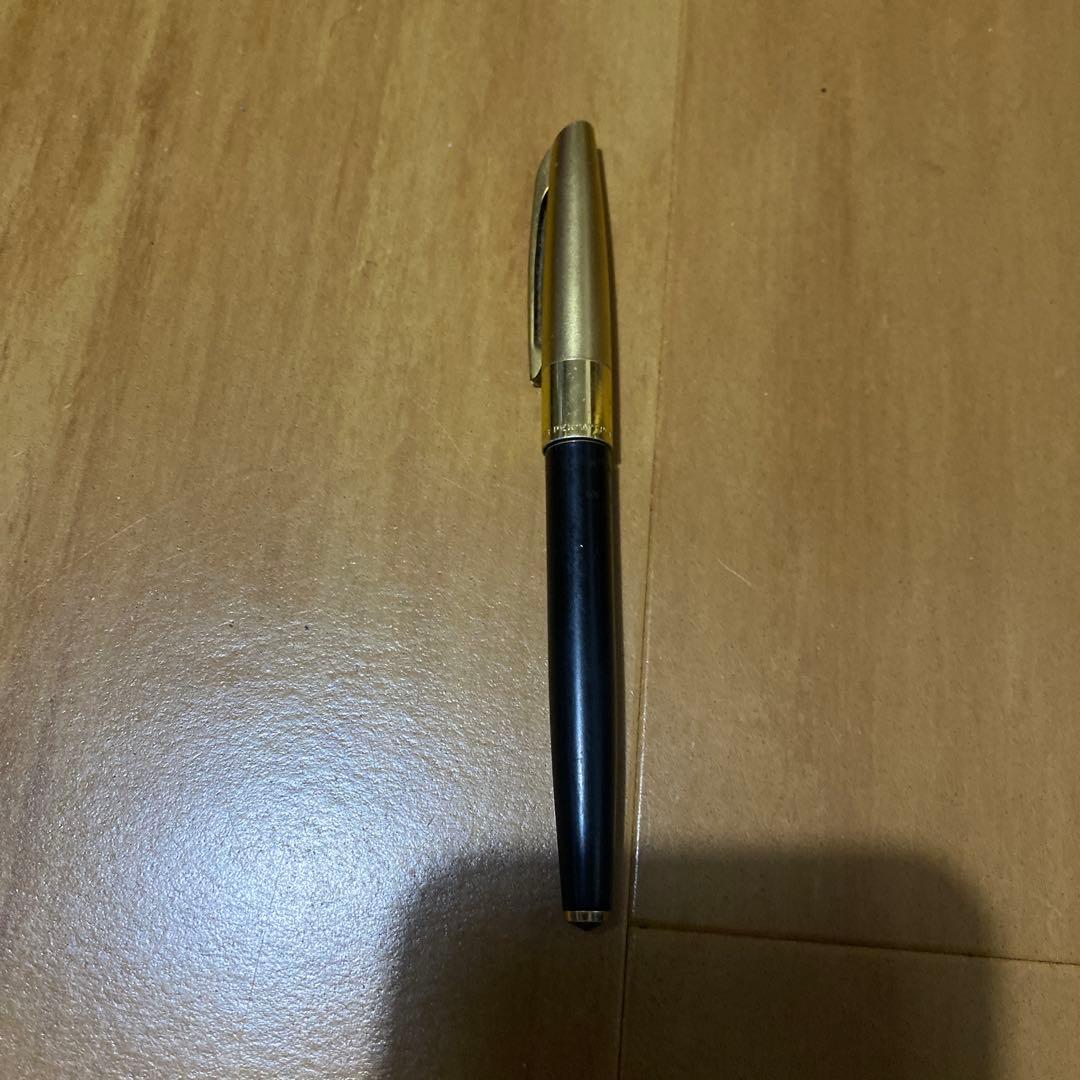 黒と金の万年筆　プラチナ万年筆　14k