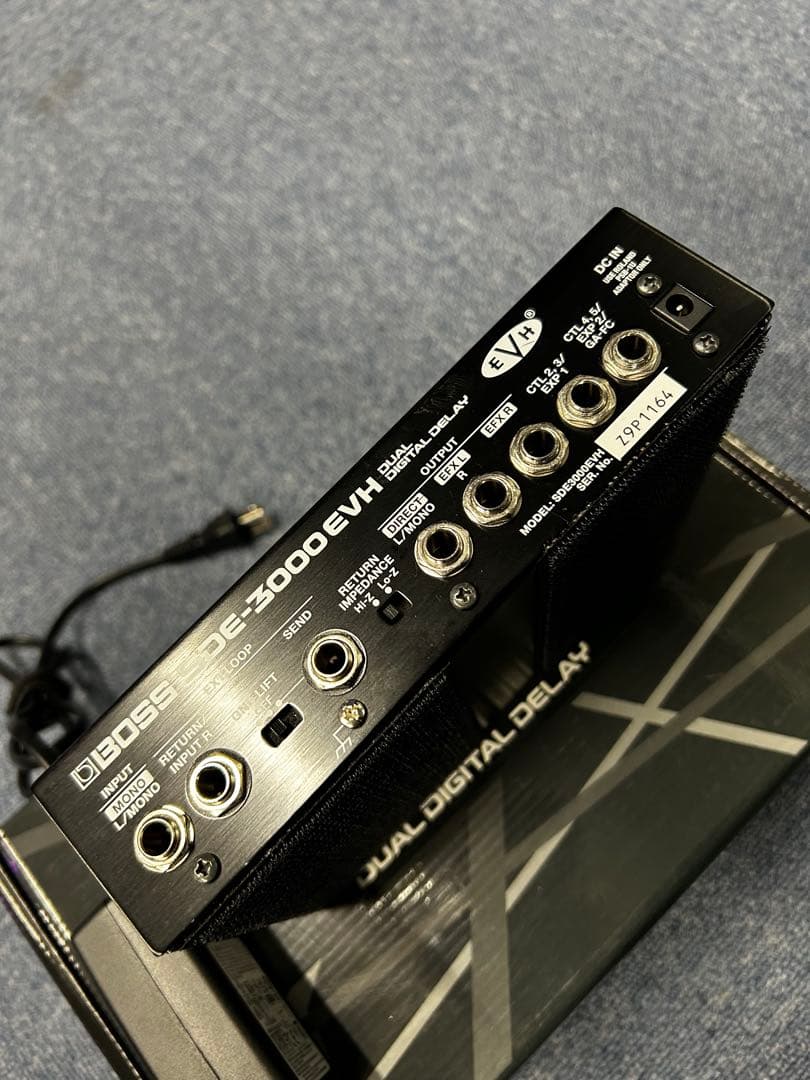 新品同様！BOSS SDE-3000 EVH ボス デジタルディレイ