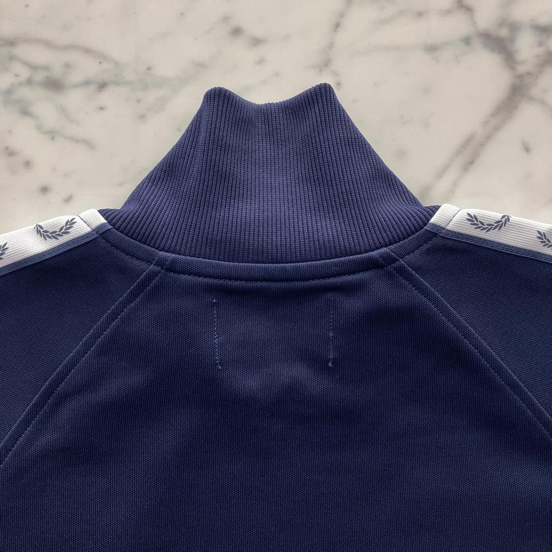 【美品】FRED PERRY トラックジャケット ネイビー ポルトガル製 Ｍ