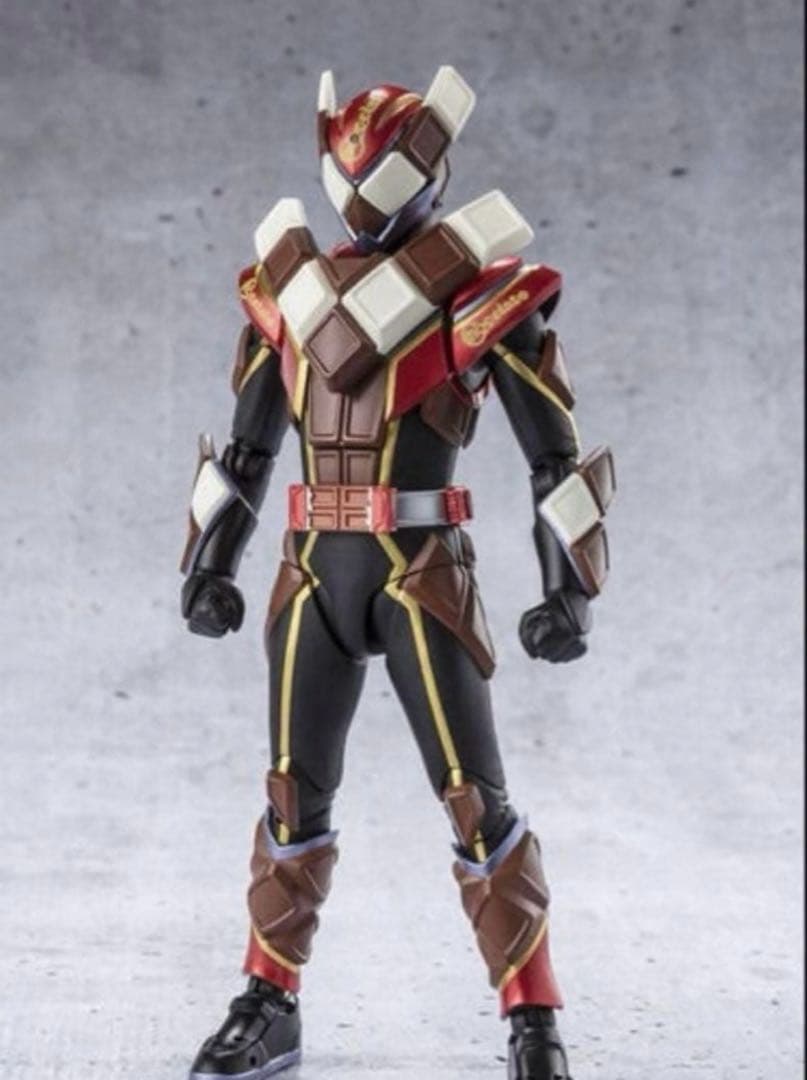 【新品未開封】仮面ライダーヴァレン フィギュアーツ