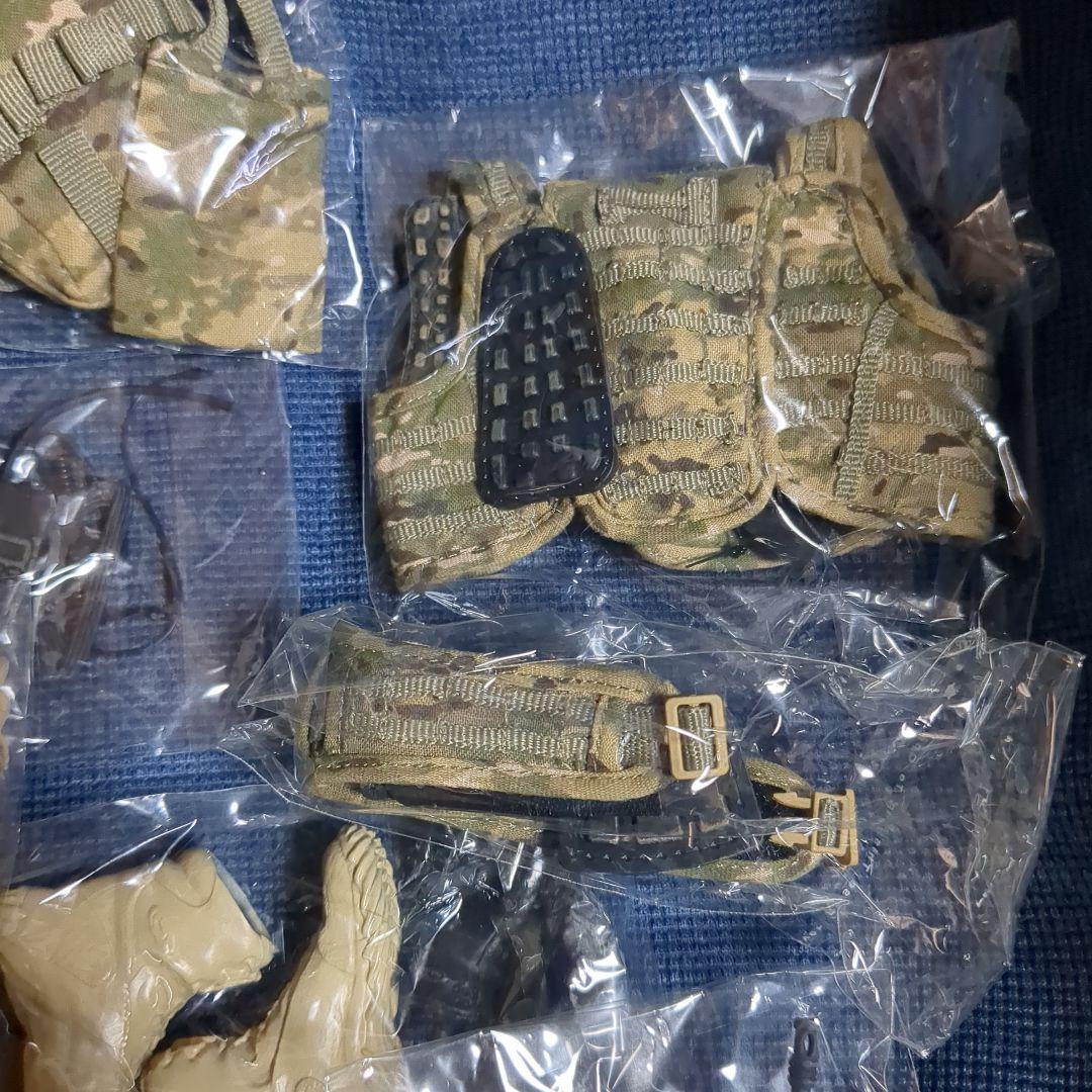 1/6.12インチ　ミリタリーフィギュア　傭兵装備セットTYNCORP PMC