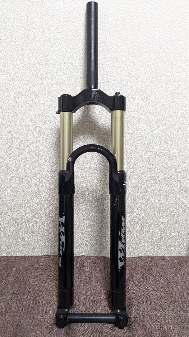 White Brothers Fluid 130 フォーク MTB 29インチ