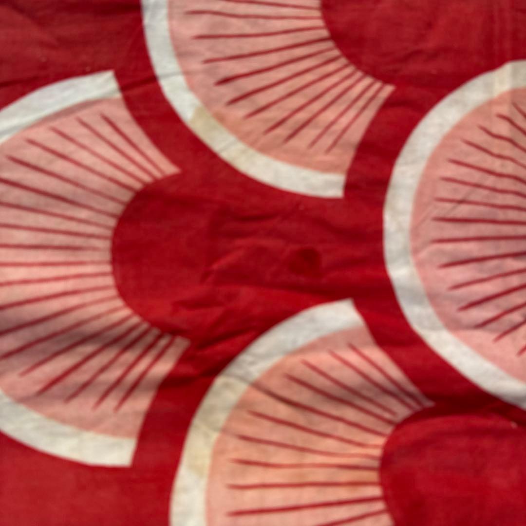 古布 赤い鯉のぼり 木綿 伝統 リメイク 大型 木綿 昭和 彩色 祝旗 幕 布