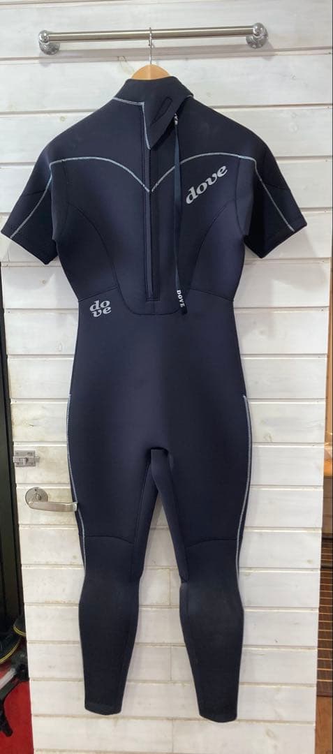 dove シーガルウェットスーツ 黒