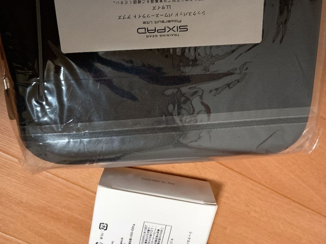 新品未使用　MTG SIXPAD パワースーツ アブズLL 専用コントローラー