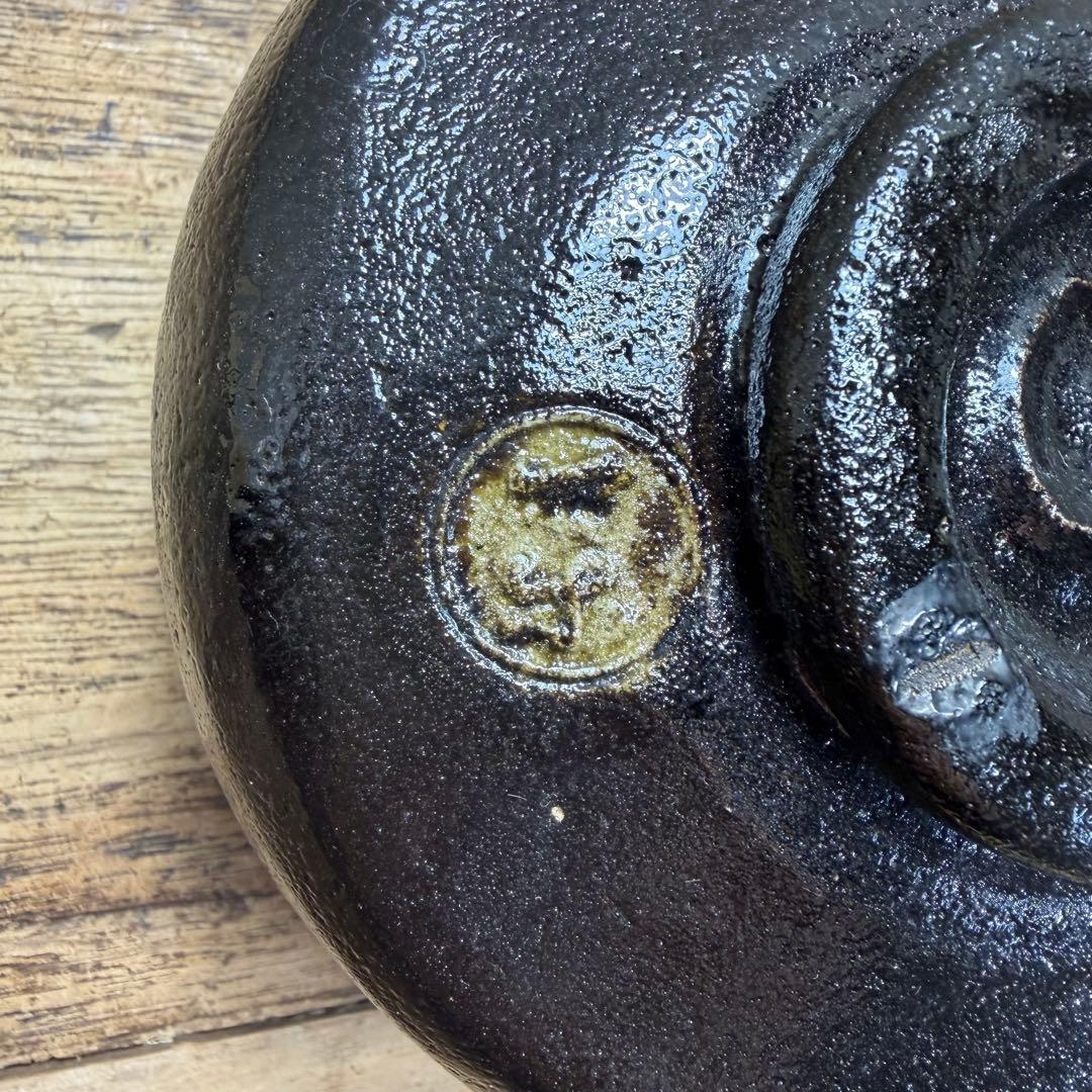 a785 送料込 一楽造 黒茶碗 黒楽 在銘 四方桟共箱 茶道具 抹茶碗