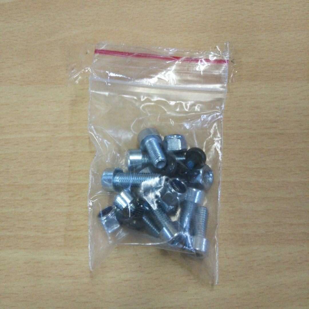 【新品】フィジーク ミスティカ トライアスロン サドル カーボンレール