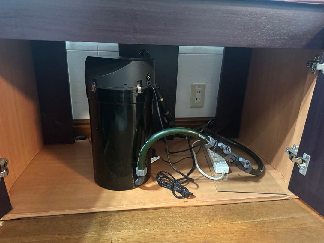 その1大型水槽 (ガラス水槽 オーバーフロー水槽　キャビネットセット)