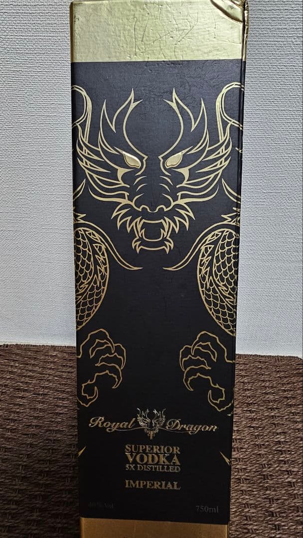 その他  Dragon SUPERIOR VODKA 5X DISTILLED
