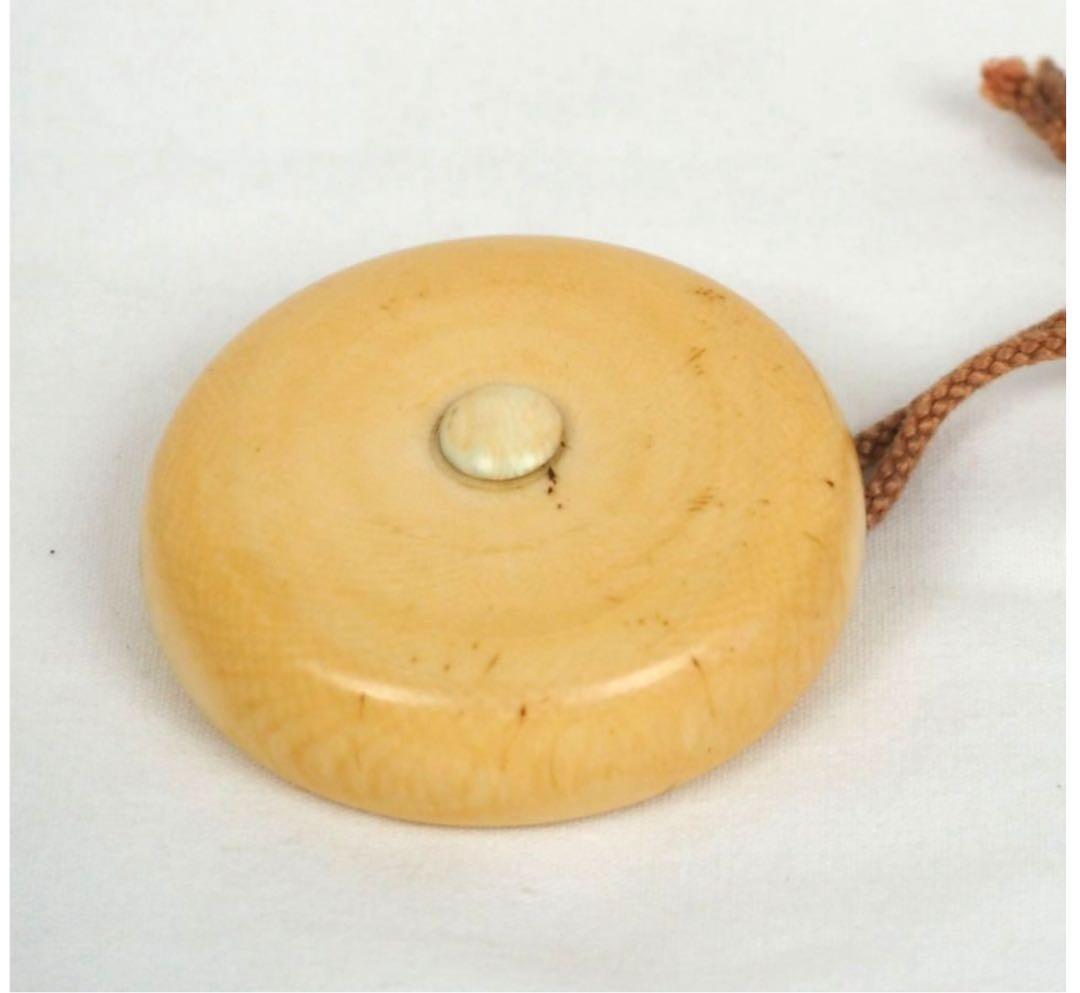 送料無料　江戸時代　饅頭　根付　提げ物　38ｇ