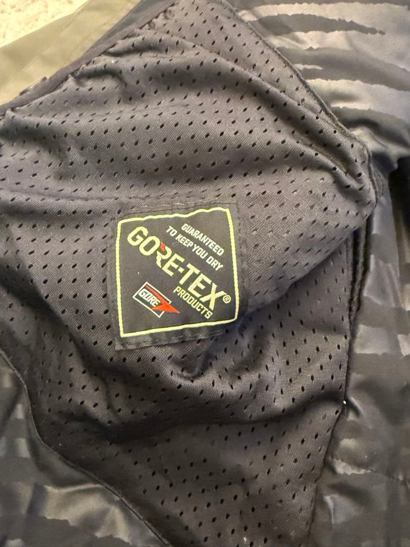 VOLCOMスノーウェア　GORE-TEX