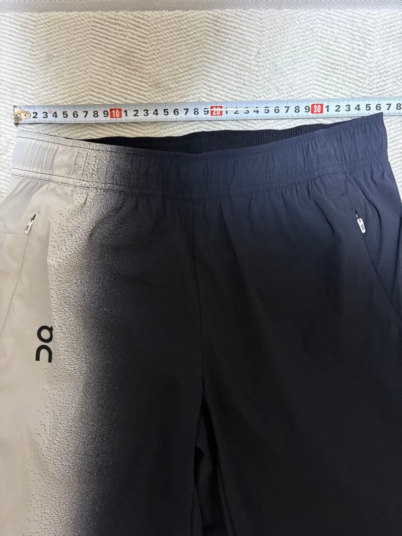 ON Court Track Pants ブラック/ホワイト　入手困難モデル
